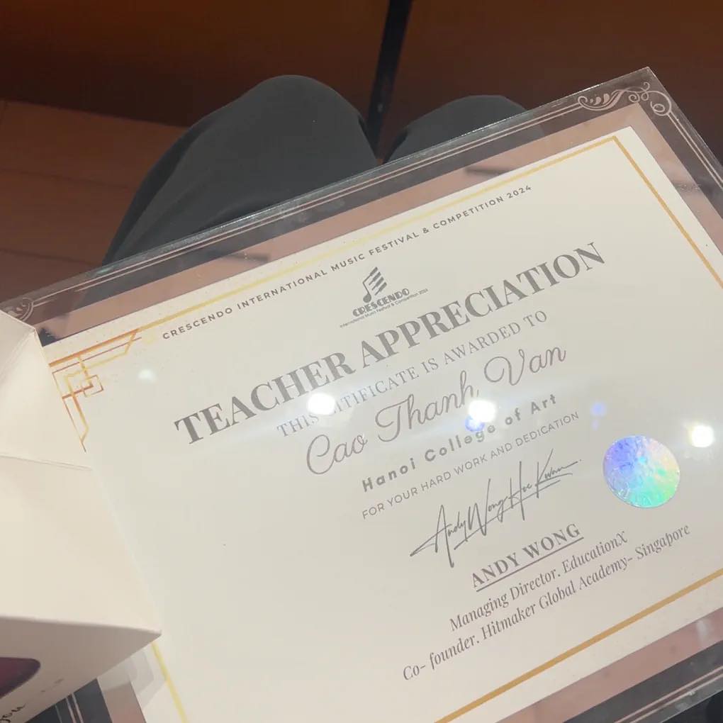Teacher Appreciation certificate awarded to Ms Van at Crescendo International Music Festival and Competition 2024